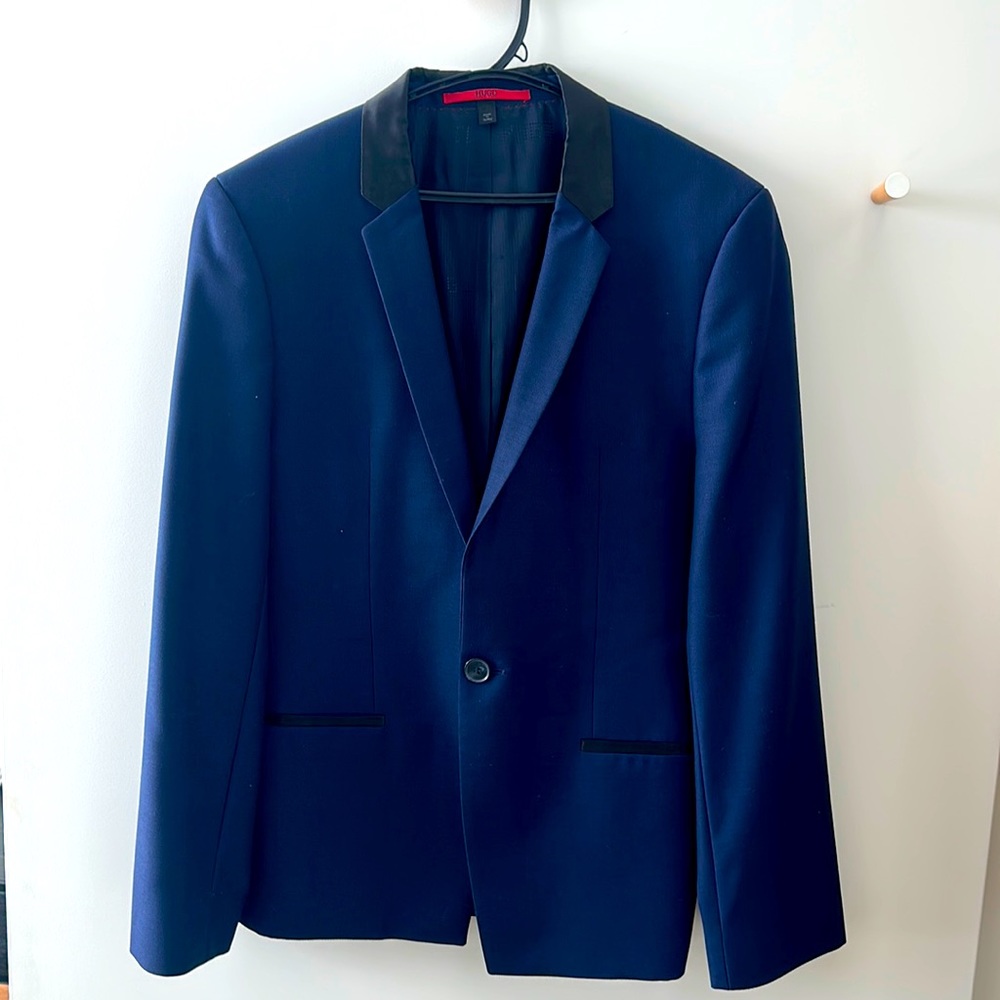 Hugo Boss Dark Navy Slim Cut Tuxedo